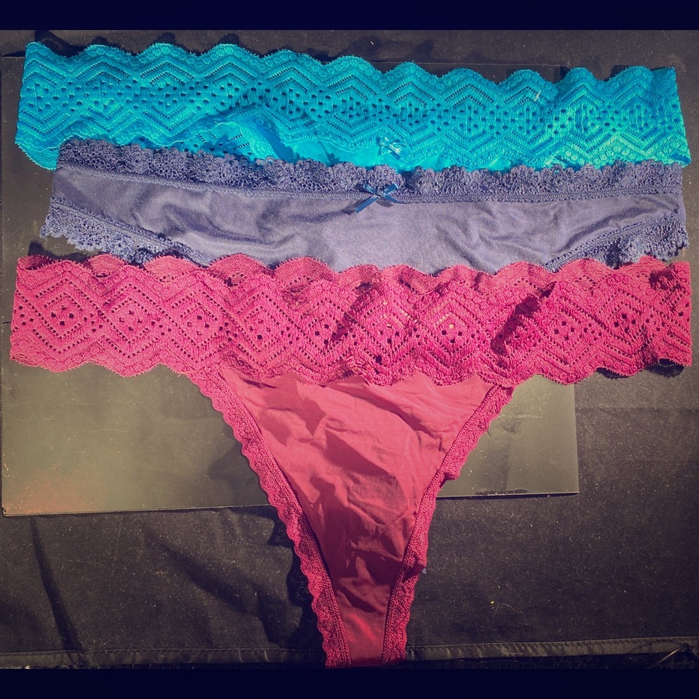 NEW no boundaries woman’s thongs